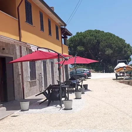 아파트 Casale Gabriella Accogliente E Moderno
