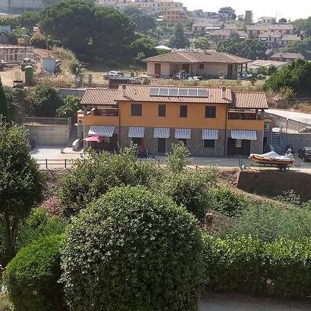 Casale Gabriella Accogliente E Moderno